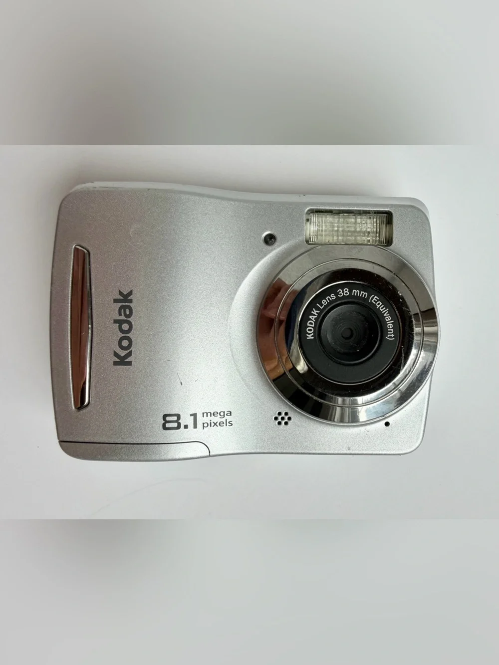 Kodak EasyShare C122 8.1 MP Digital Camera Silver w/ 1G Mem Card Tested & Works
